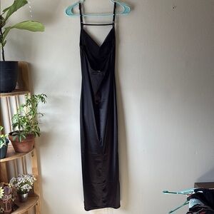 Elegant Black Backless Dress